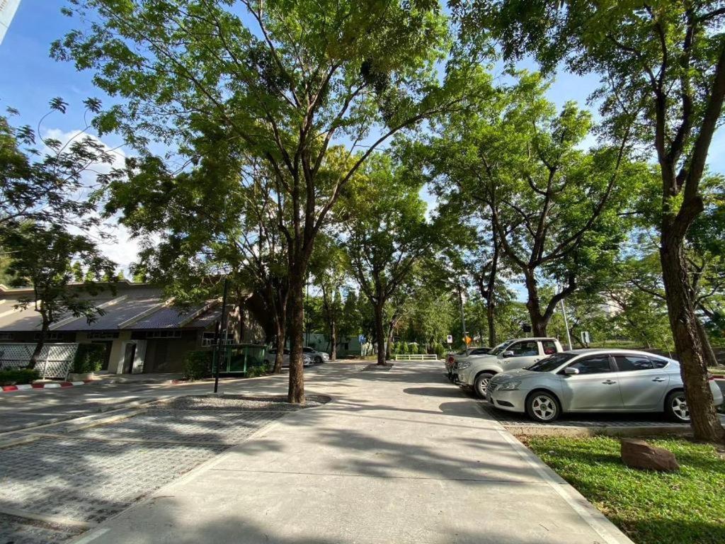 מלון פאתום טאני Dluxx Thammasat מראה חיצוני תמונה
